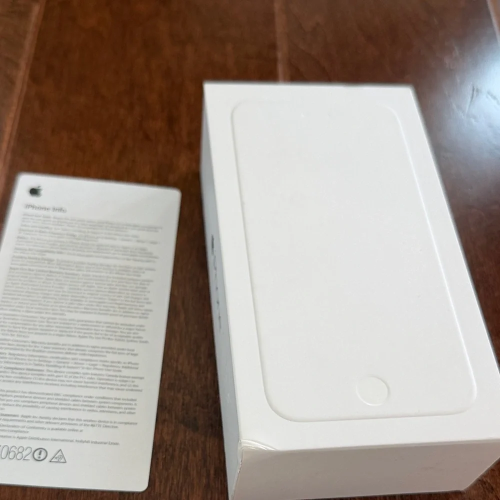 Apple iPhone 6 Packaging -empty box only no phone